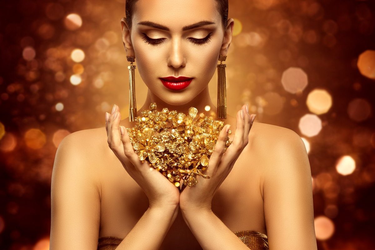 Dodge and Burn: The Portrait Retoucher's Secret to Sculpting Light