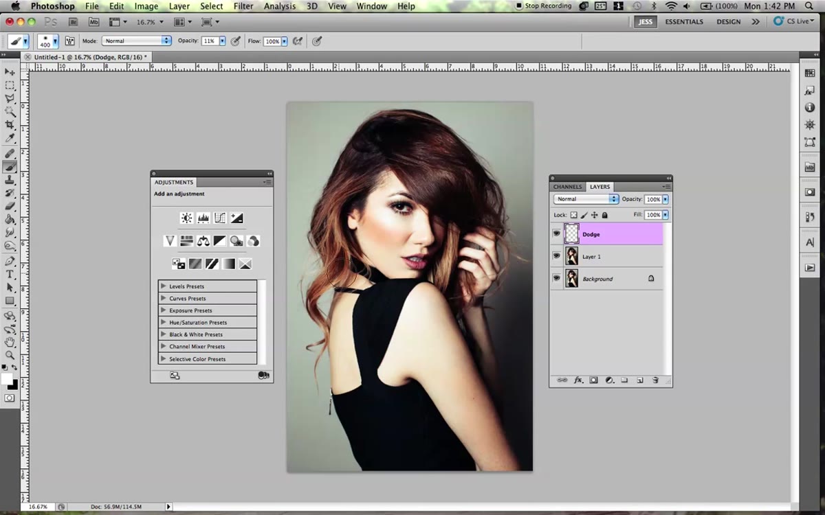 Changing new layer blend mode to Soft Light in Layers panel