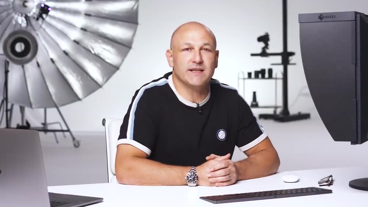 Presenter describing 11-second studio exposure technique with fluorescent tube