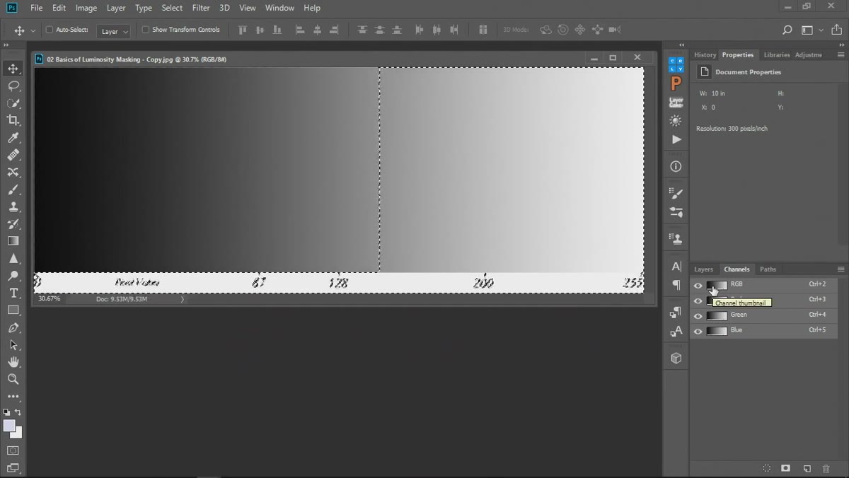 Active luminosity selection being applied to adjustment layer mask