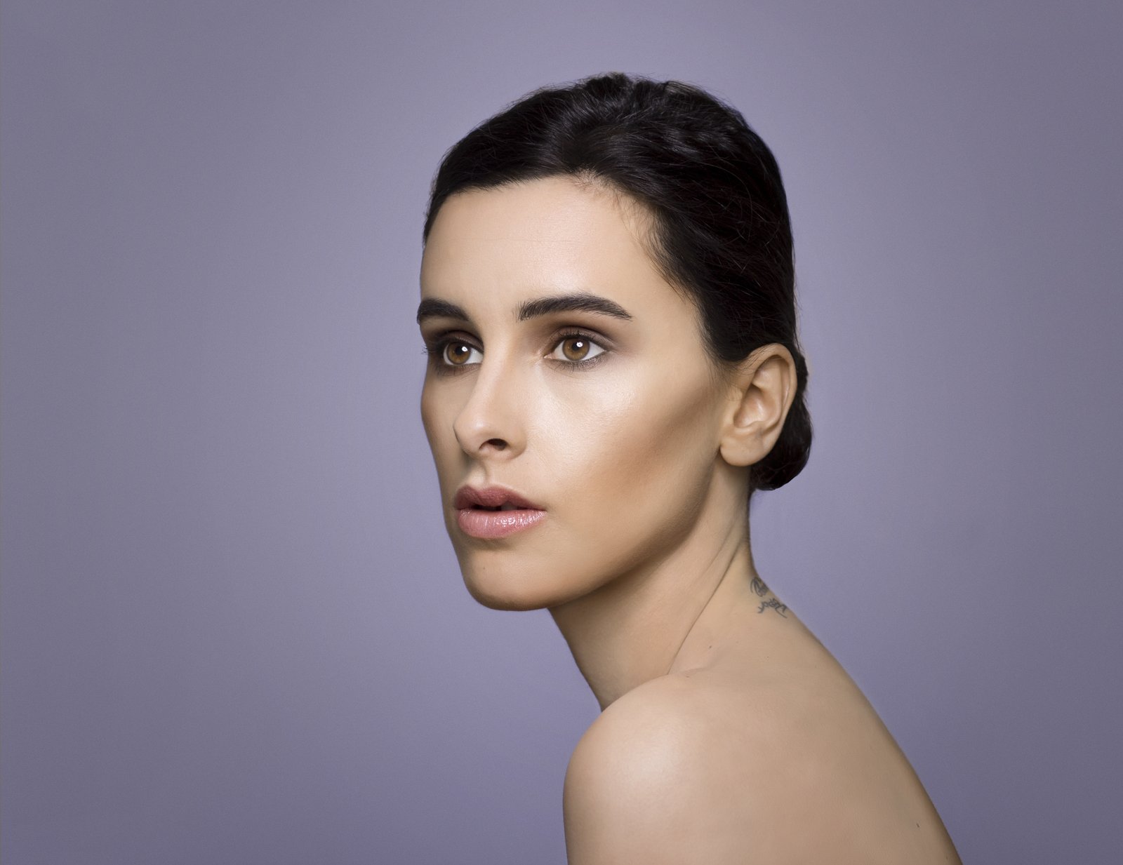 Why Your Hair Retouching Looks Fake (And the Layer-by-Layer Fix That Changed My Workflow)